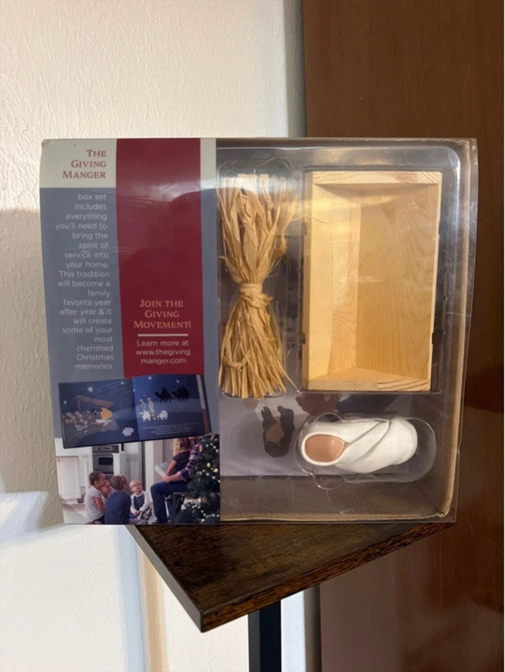 🎄 The Giving Manger Box Set – Christmas Family Tradition